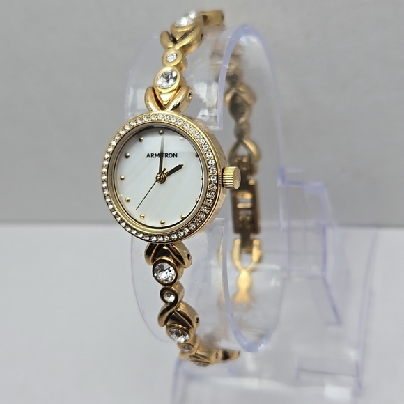 Womens Armitron 75/5544GP Pave Crystals Gold Tone 24mm Quartz Watch New Battery - Picture 2 of 10